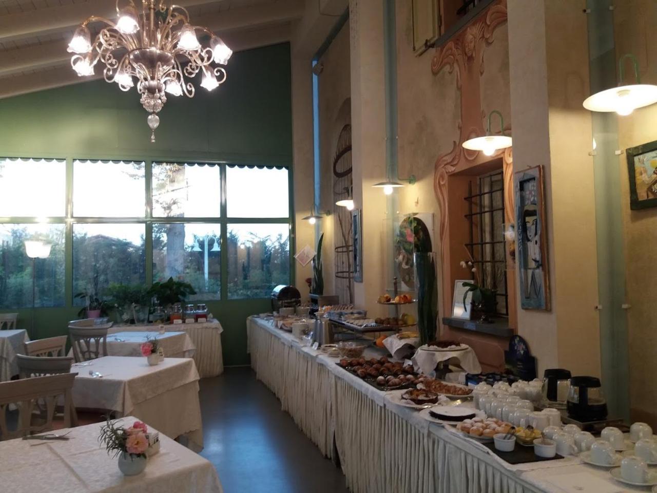 Relais Villa Roncuzzi Russi Exterior foto